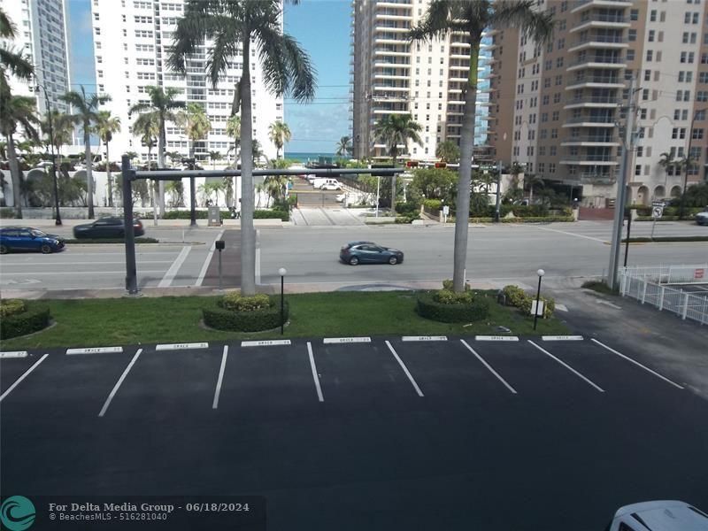 1893 S Ocean Drive, Unit 302, Hallandale Beach, FL 33009 Photo
