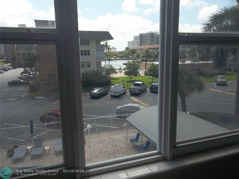 1893 S Ocean Drive, Unit 302, Hallandale Beach, FL 33009 Photo