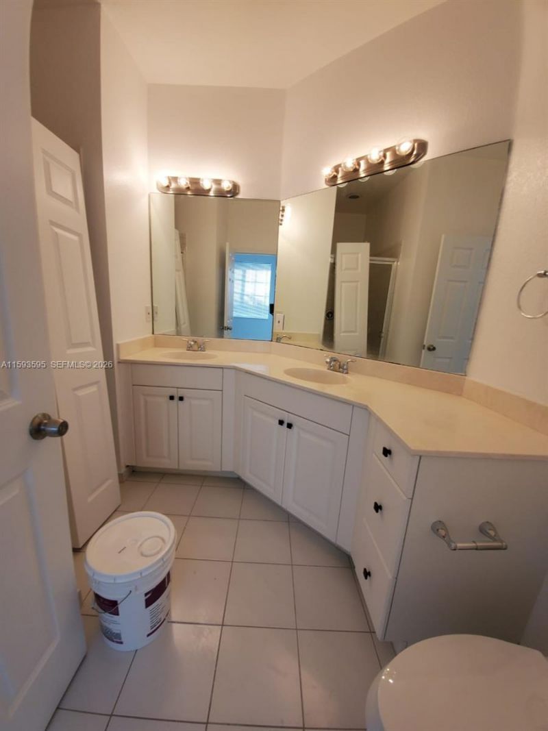 1945 Marsh Harbor Dr, Unit 1945, Riviera Beach, FL 33404 Photo