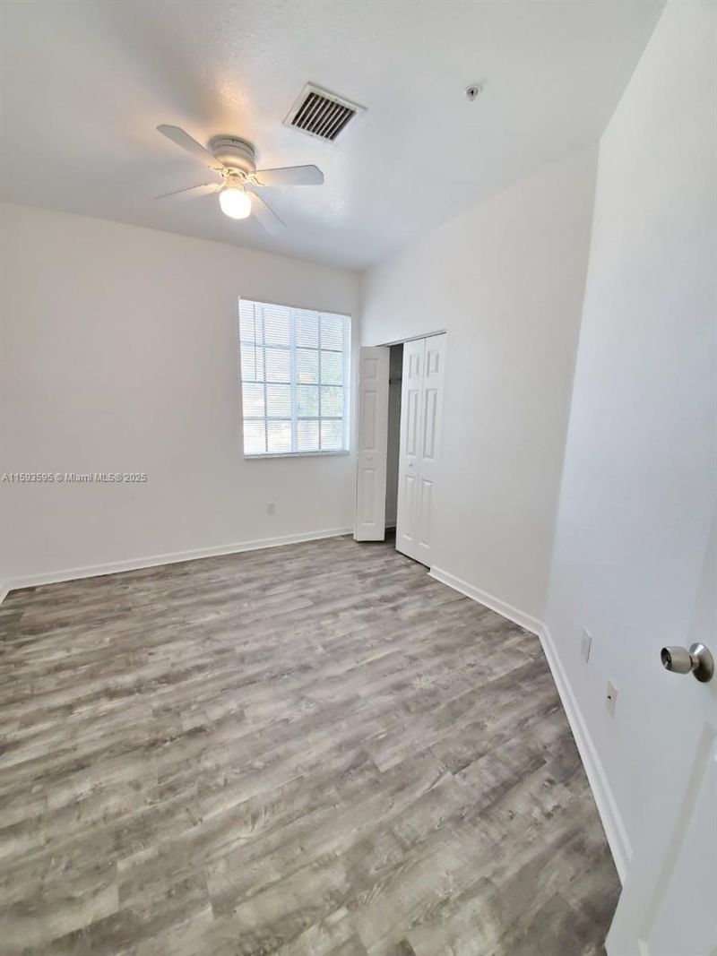 1945 Marsh Harbor Dr, Unit 1945, Riviera Beach, FL 33404 Photo