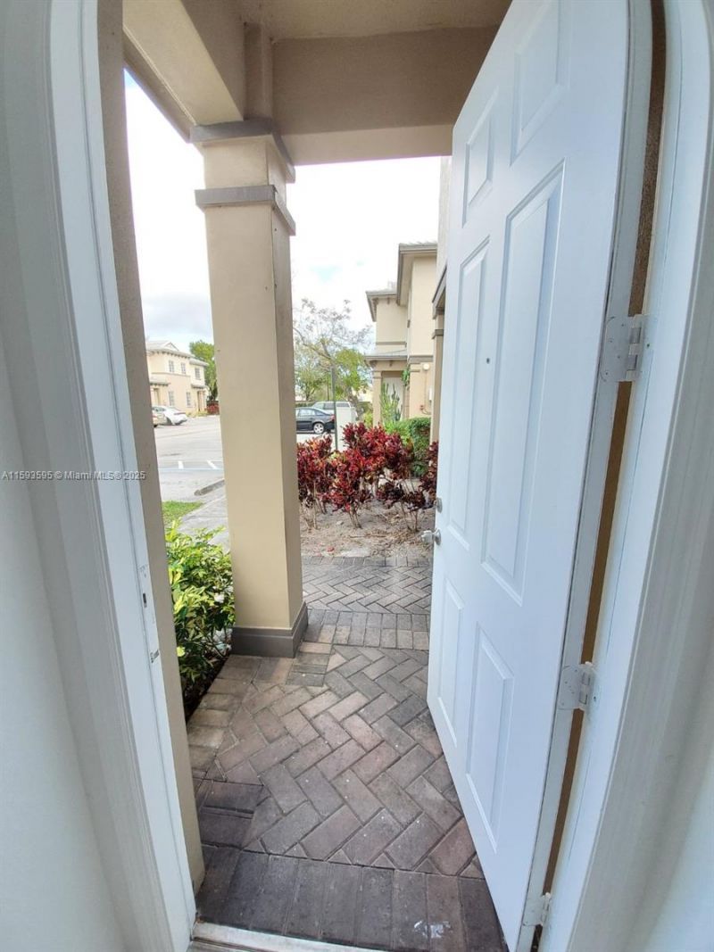 1945 Marsh Harbor Dr, Unit 1945, Riviera Beach, FL 33404 Photo