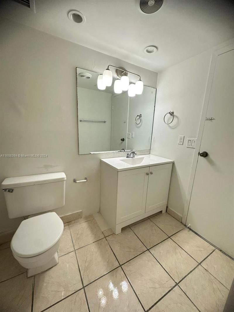 13499 Biscayne Blvd, Unit 1209, North Miami, FL 33181 Photo