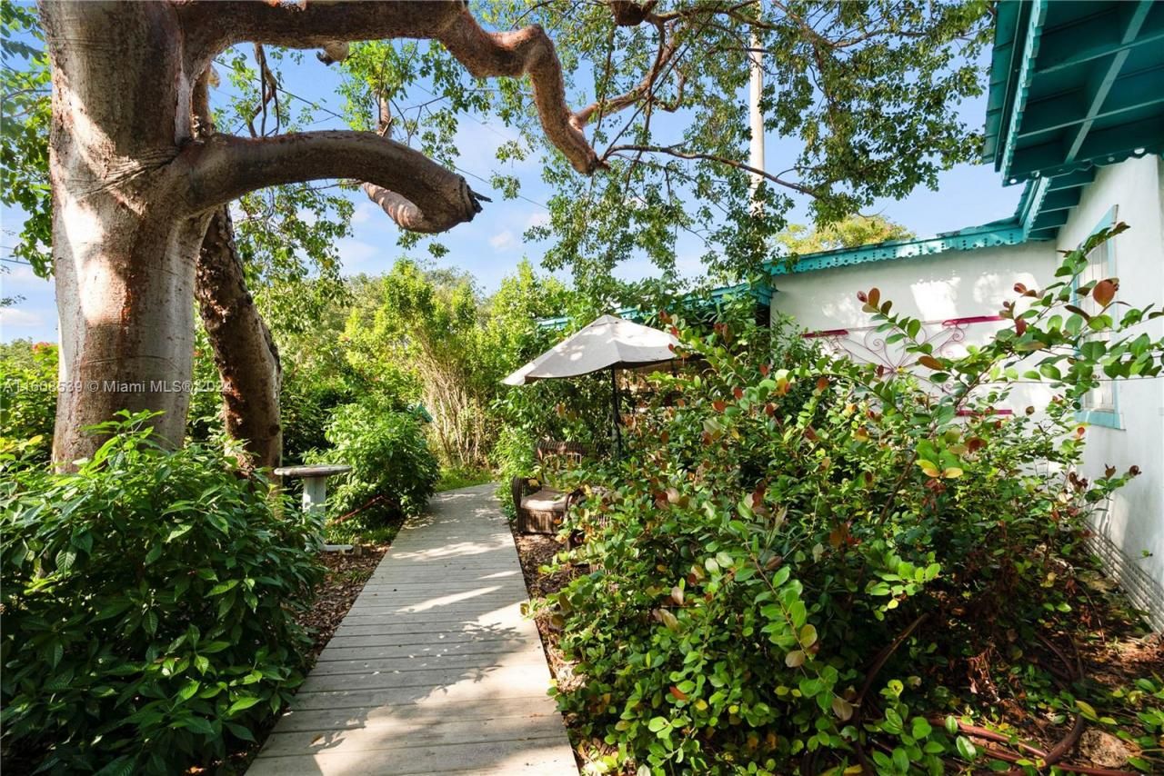 98275 Overseas Hwy, Key Largo, FL 33037 Photo