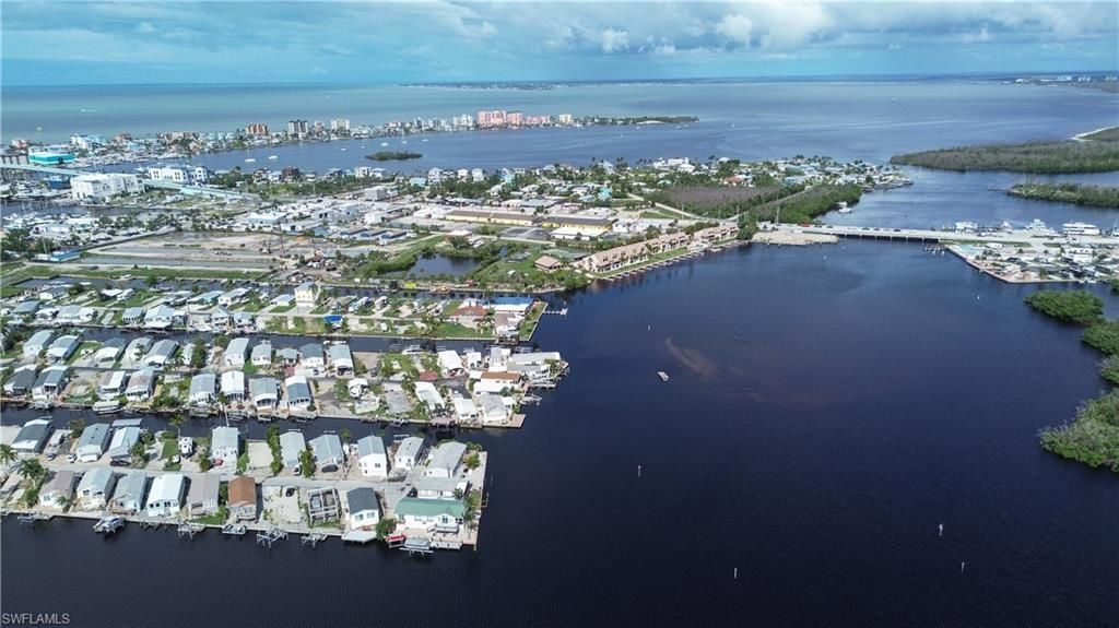36 Emily Ln, Fort Myers Beach, FL 33931 Photo