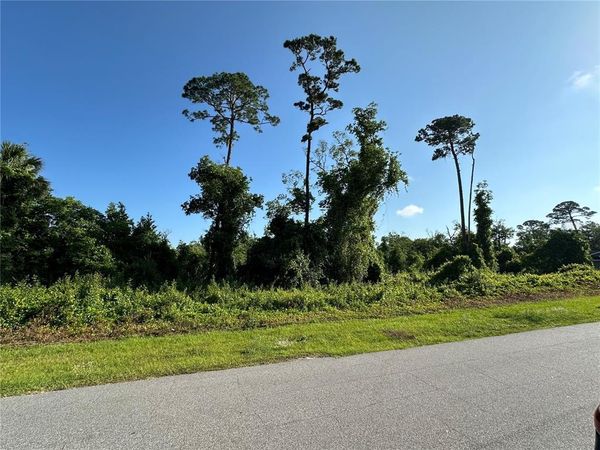 1138 S BRICKELL DRIVE, DELTONA, FL 32725
