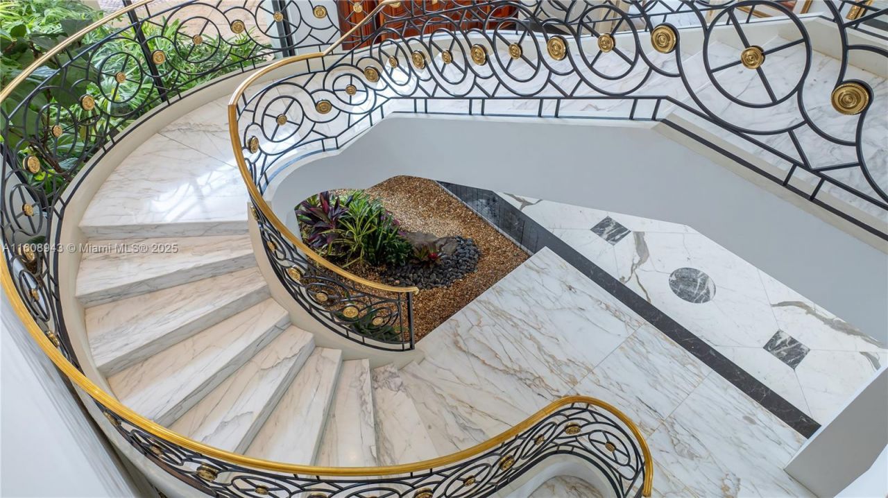 241 Cape Florida Dr, Key Biscayne, FL 33149 Photo