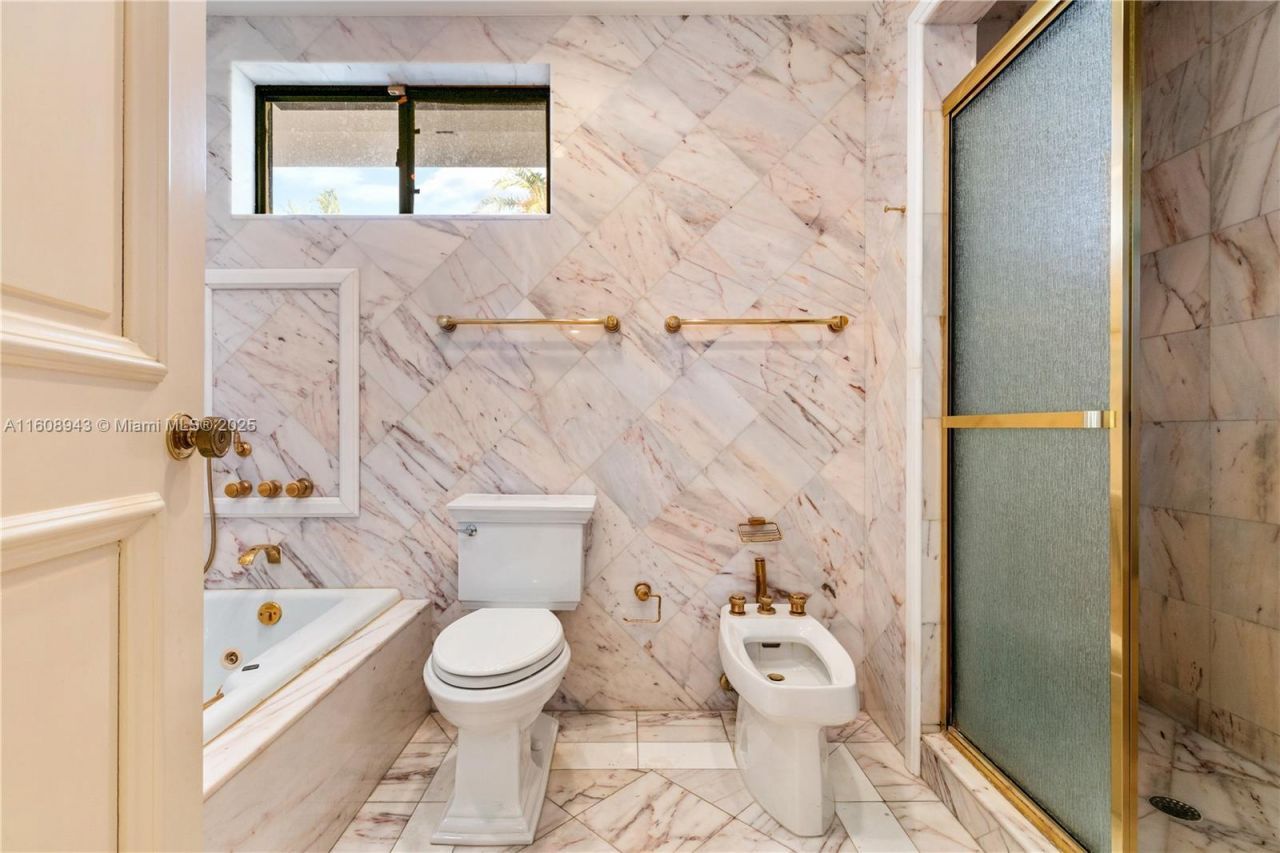 241 Cape Florida Dr, Key Biscayne, FL 33149 Photo