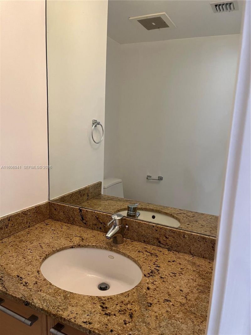 16275 Collins Ave, Unit 2603, Sunny Isles Beach, FL 33160 Photo