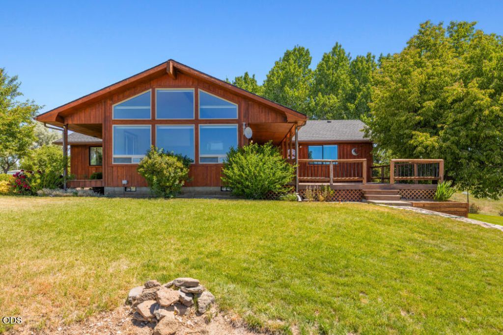 34219 Glen Drive, Chiloquin, OR 97624 Main Photo