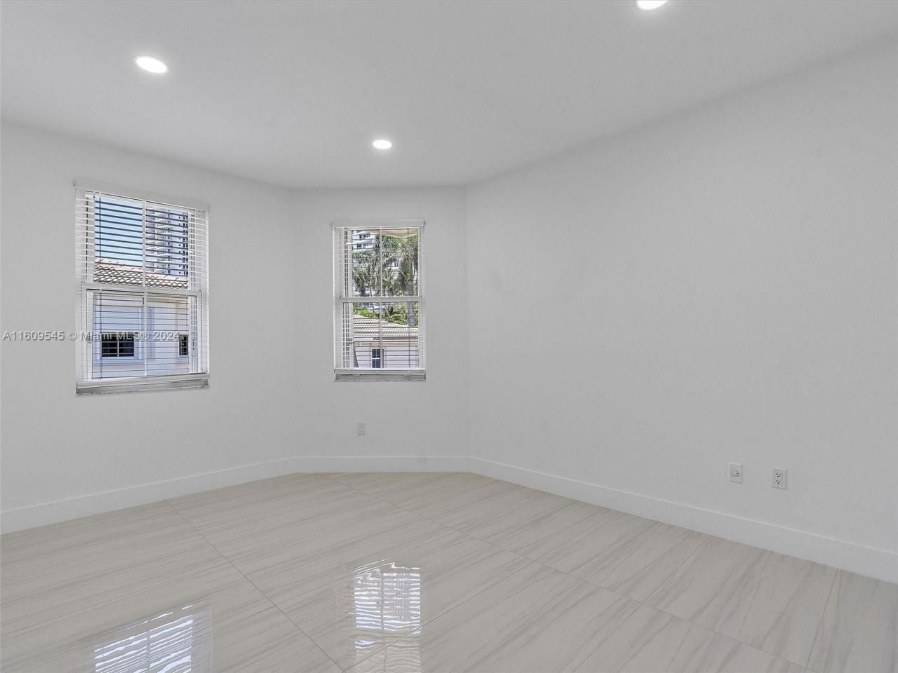 21301 NE 38th Ave, Unit 58, Aventura, FL 33180 Photo