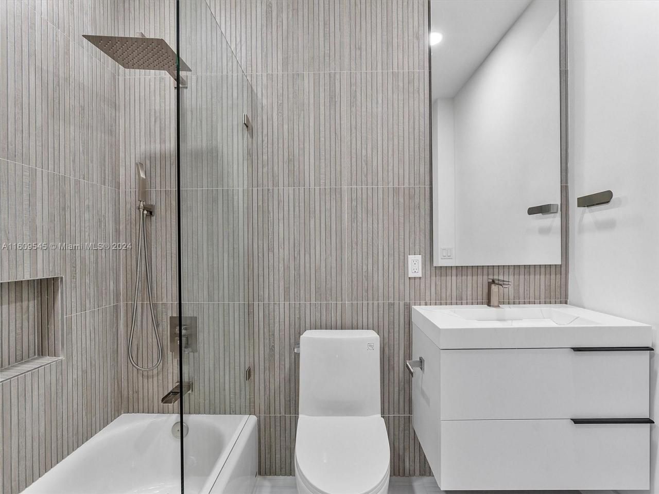 21301 NE 38th Ave, Unit 58, Aventura, FL 33180 Photo