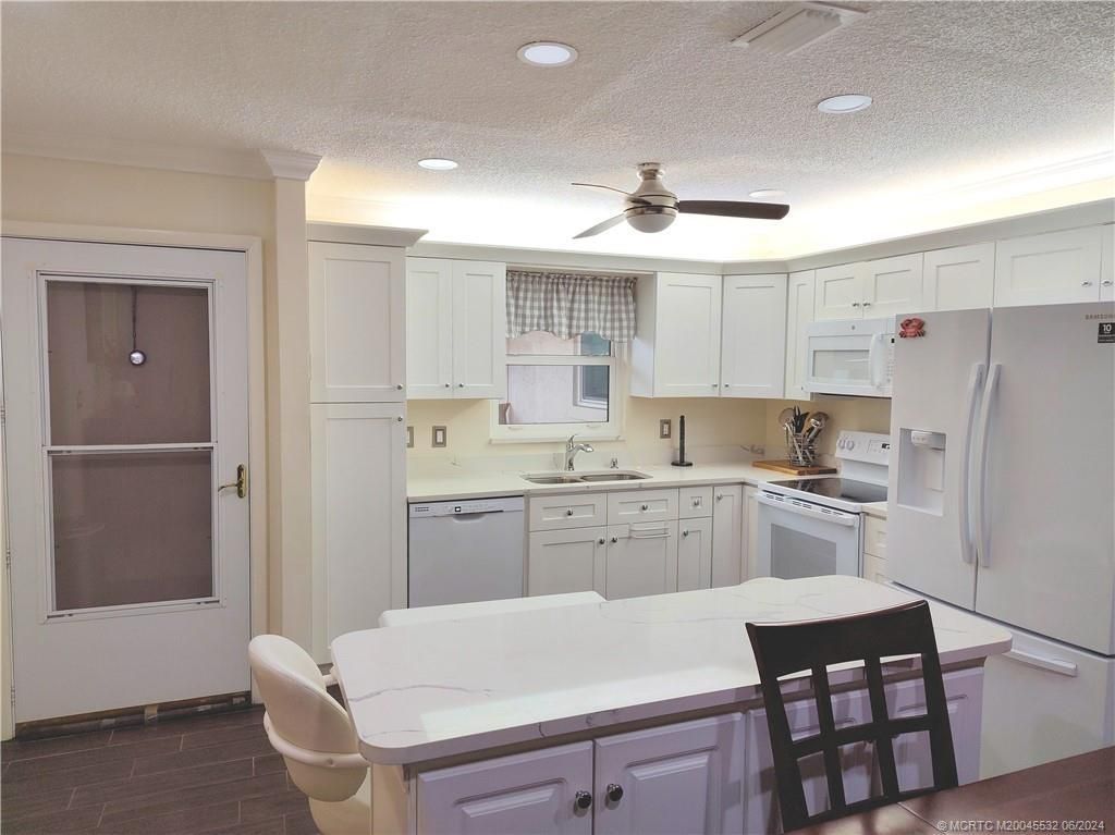 6531 SE Federal Highway, Unit L111, Stuart, FL 34997 Photo