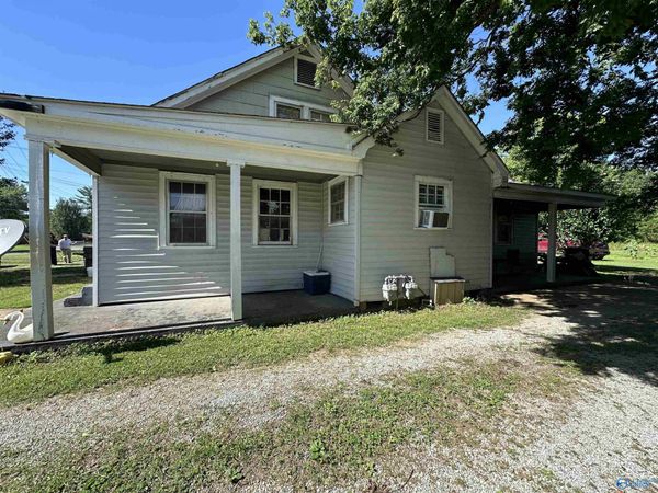 1002 East Street, Moulton, AL 35650