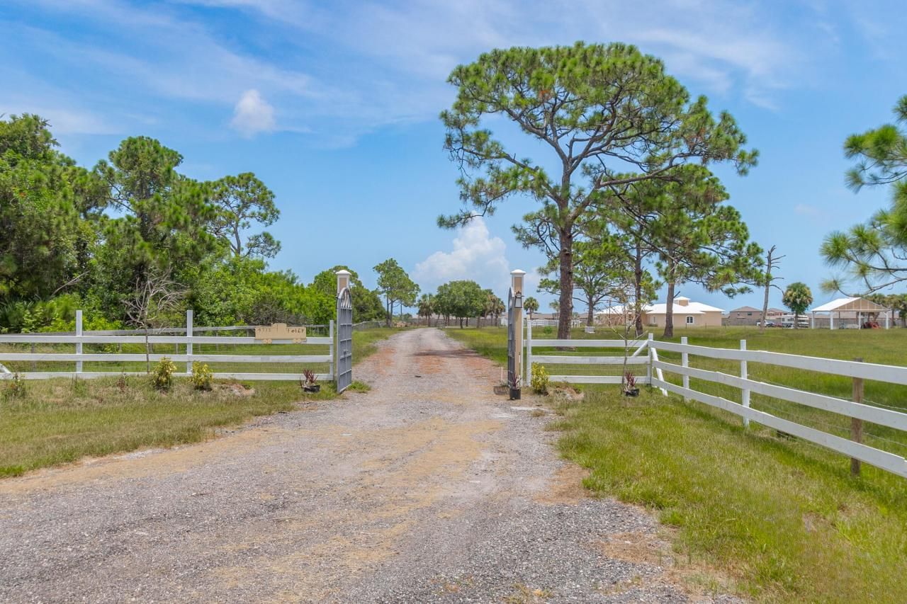 4715 Blossom Ridge Place, Grant, FL 32949 Photo