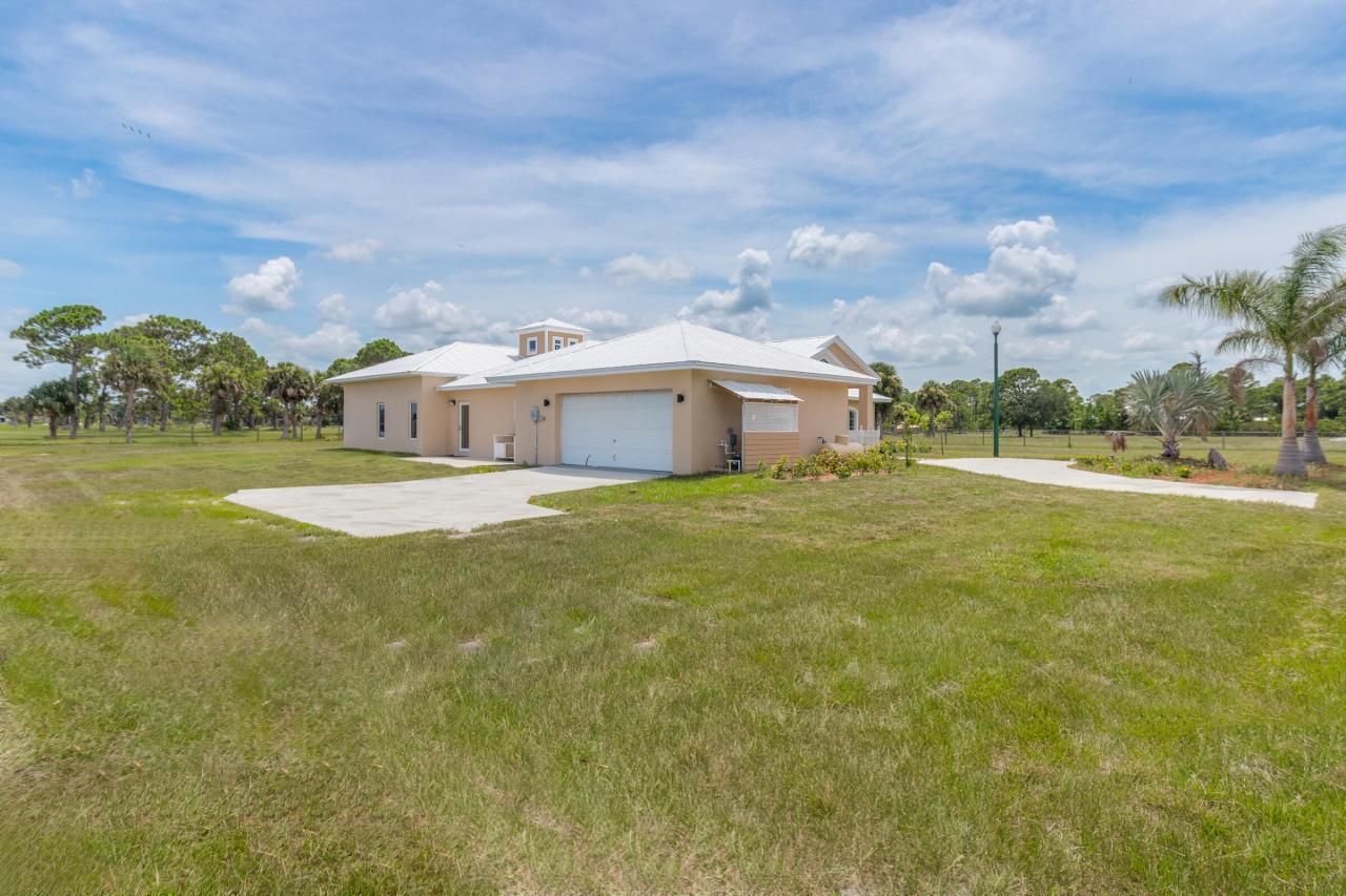 4715 Blossom Ridge Place, Grant, FL 32949 Photo
