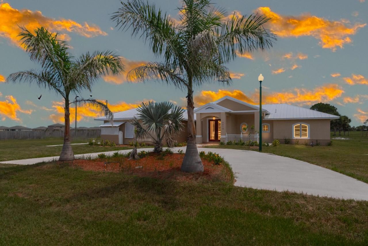 4715 Blossom Ridge Place, Grant, FL 32949 Photo