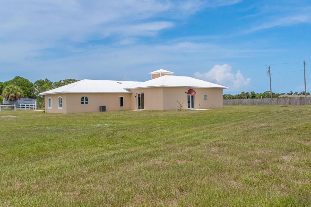 4715 Blossom Ridge Place, Grant, FL 32949 Photo