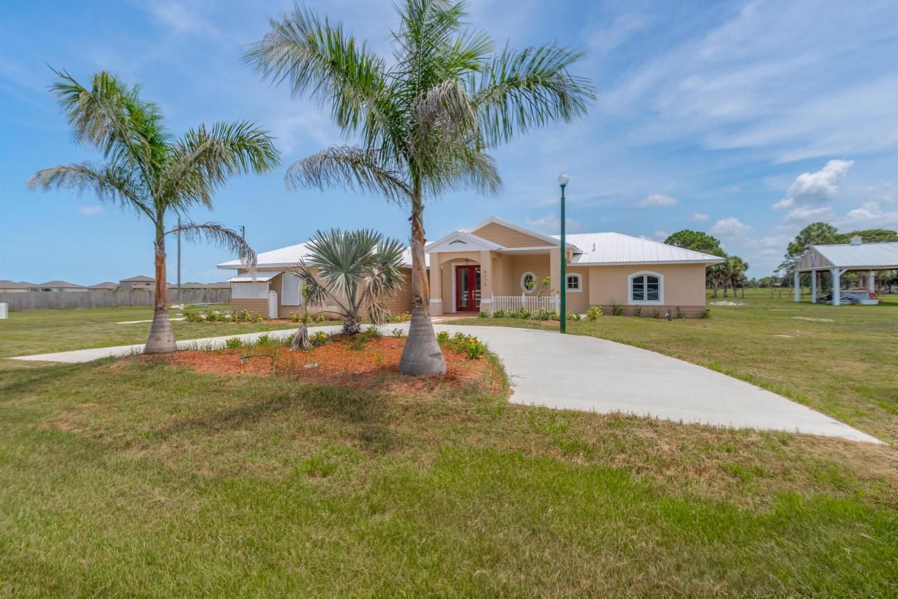 4715 Blossom Ridge Place, Grant, FL 32949 Photo