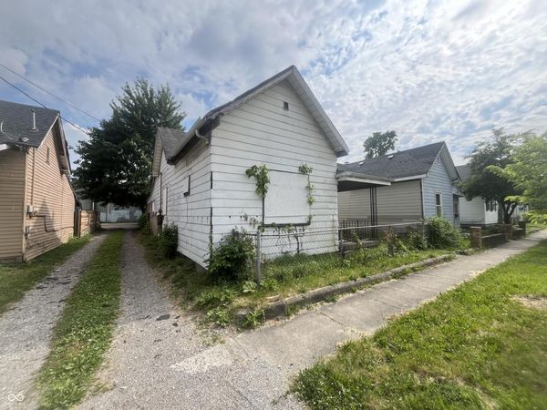 2327 Hoyt Avenue, Indianapolis, IN 46203