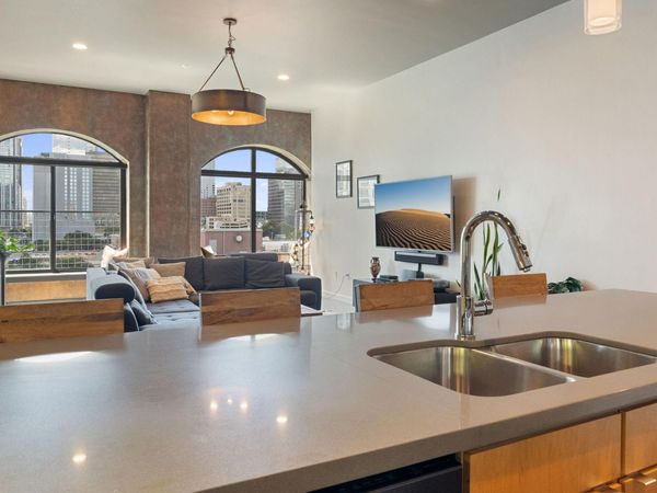 507 Sabine ST, Unit 605, Austin, TX 78701