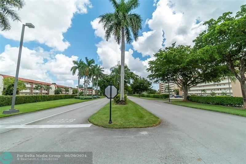 820 S Hollybrook Drive, Unit 101, Pembroke Pines, FL 33025 Photo