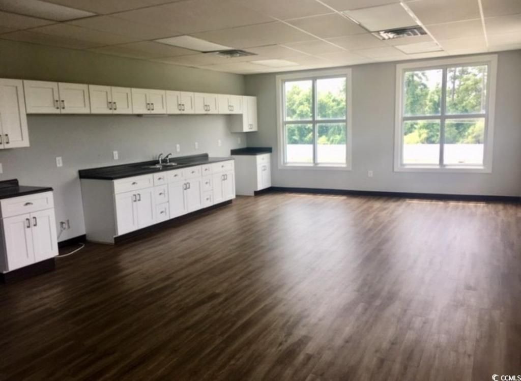 1016 N 2nd Ave. N Photo 8