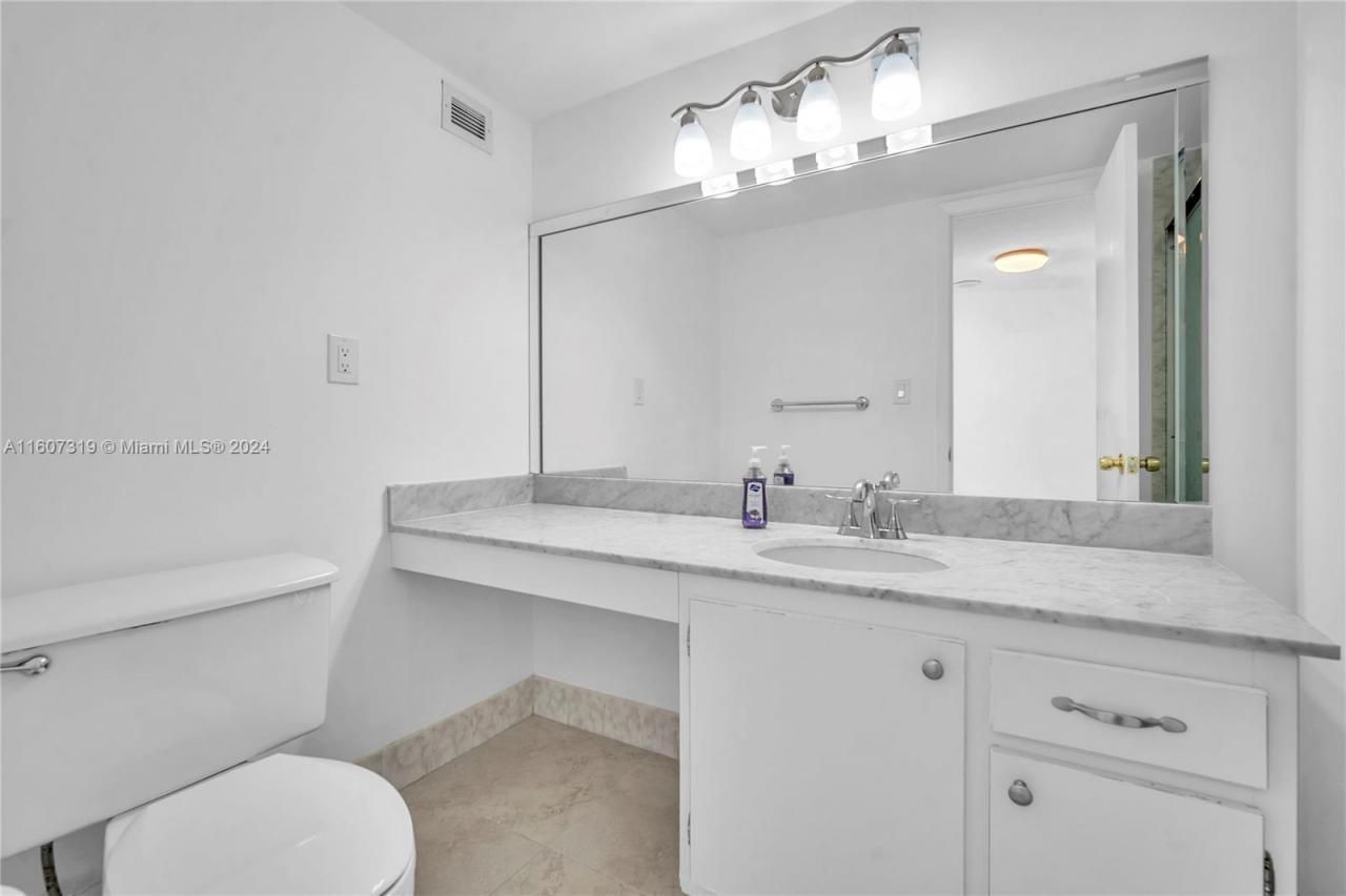 2780 NE 183rd St, Unit 1601, Aventura, FL 33160 Photo