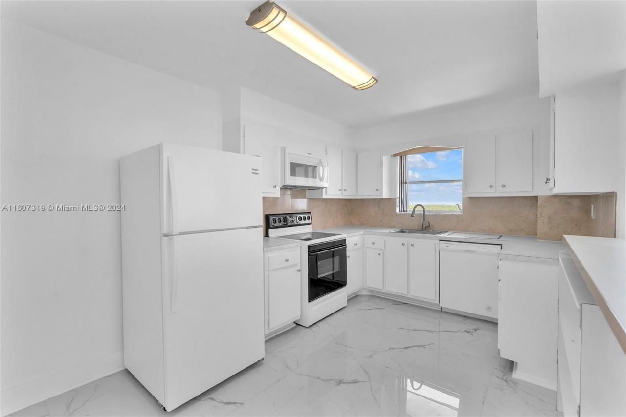 2780 NE 183rd St, Unit 1601, Aventura, FL 33160 Photo