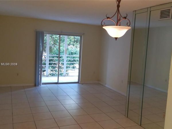 4354 NW 9th Ave, Unit 13-2C, Deerfield Beach, FL 33064