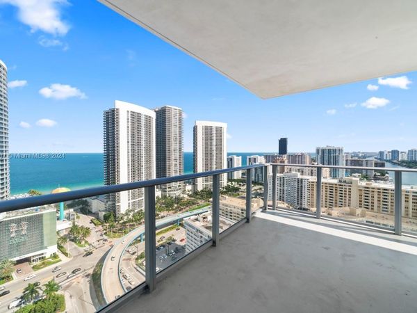 4010 S Ocean Dr, Unit R2409, Hollywood, FL 33019