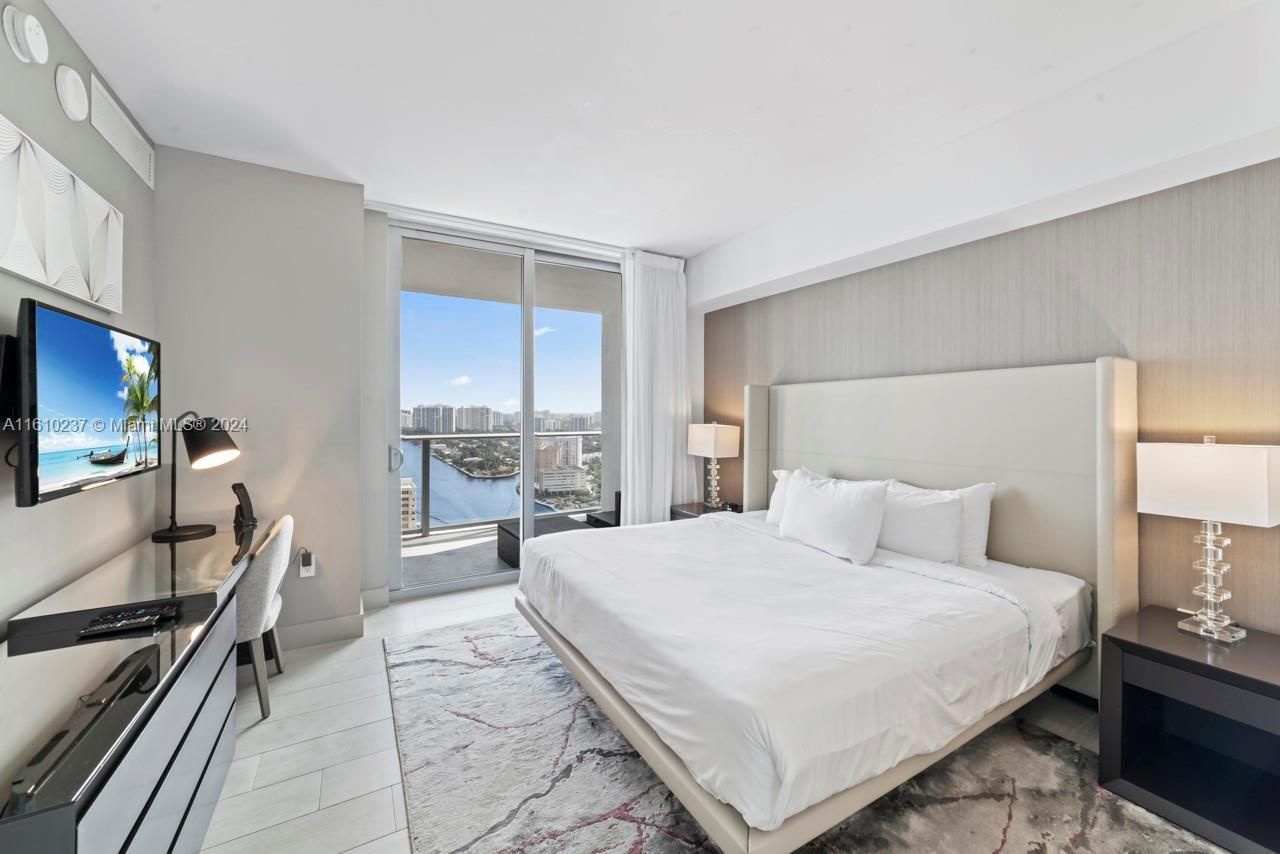 4010 S Ocean Dr, Unit R2409, Hollywood, FL 33019 Photo