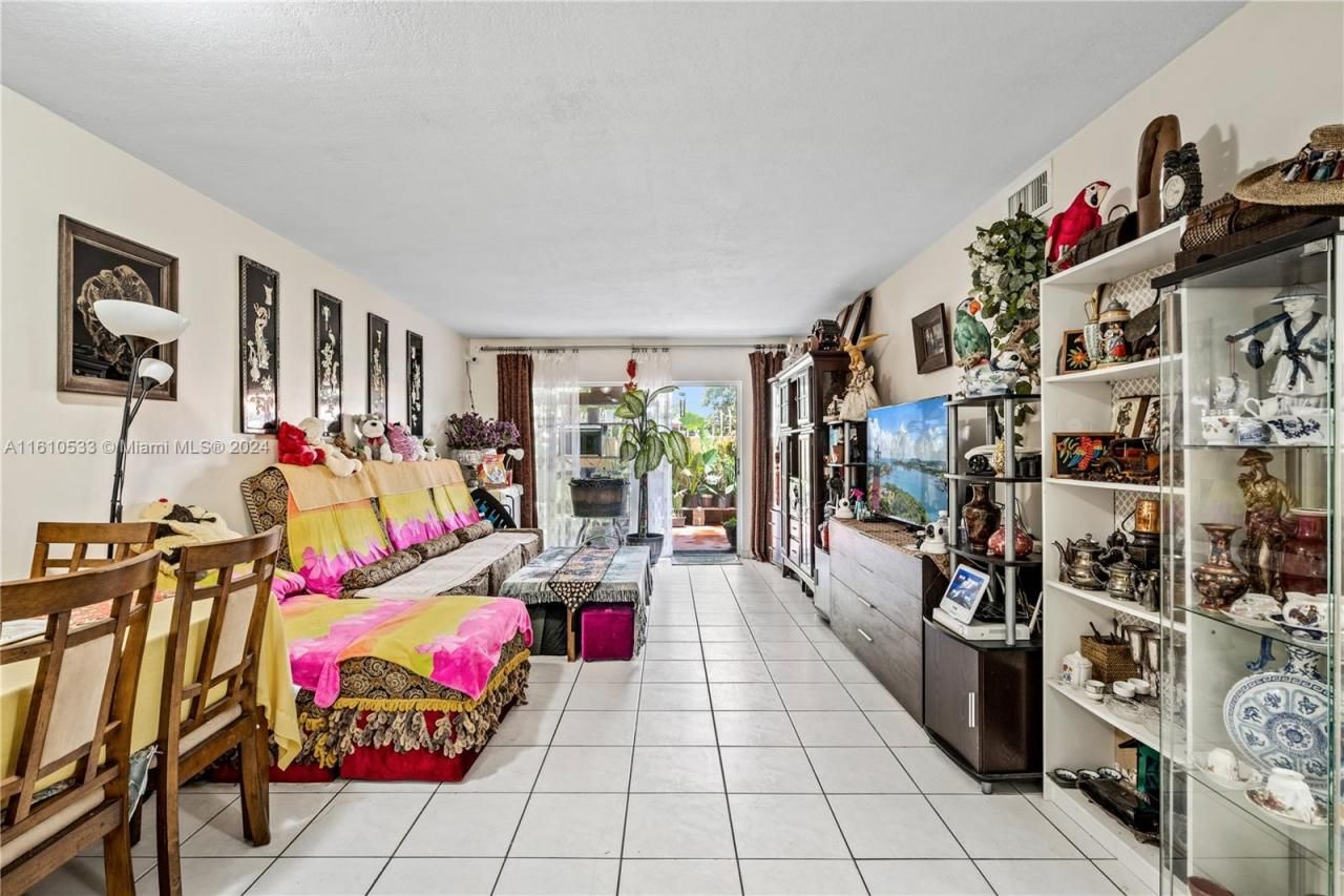 700 SE 9th Ct, Unit 103, Hialeah, FL 33010 Photo