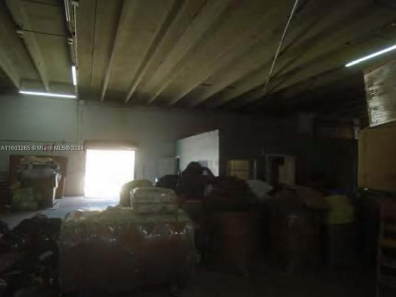 3380 NW 69th St, Miami, FL 33147 Photo