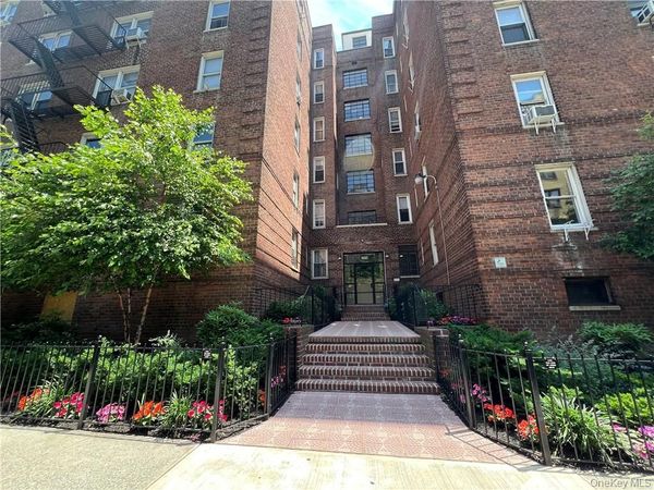 2080 Barnes Avenue, Unit 5B, Bronx, NY 10462