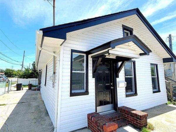 36 Walnut Road, Inwood, NY 11096