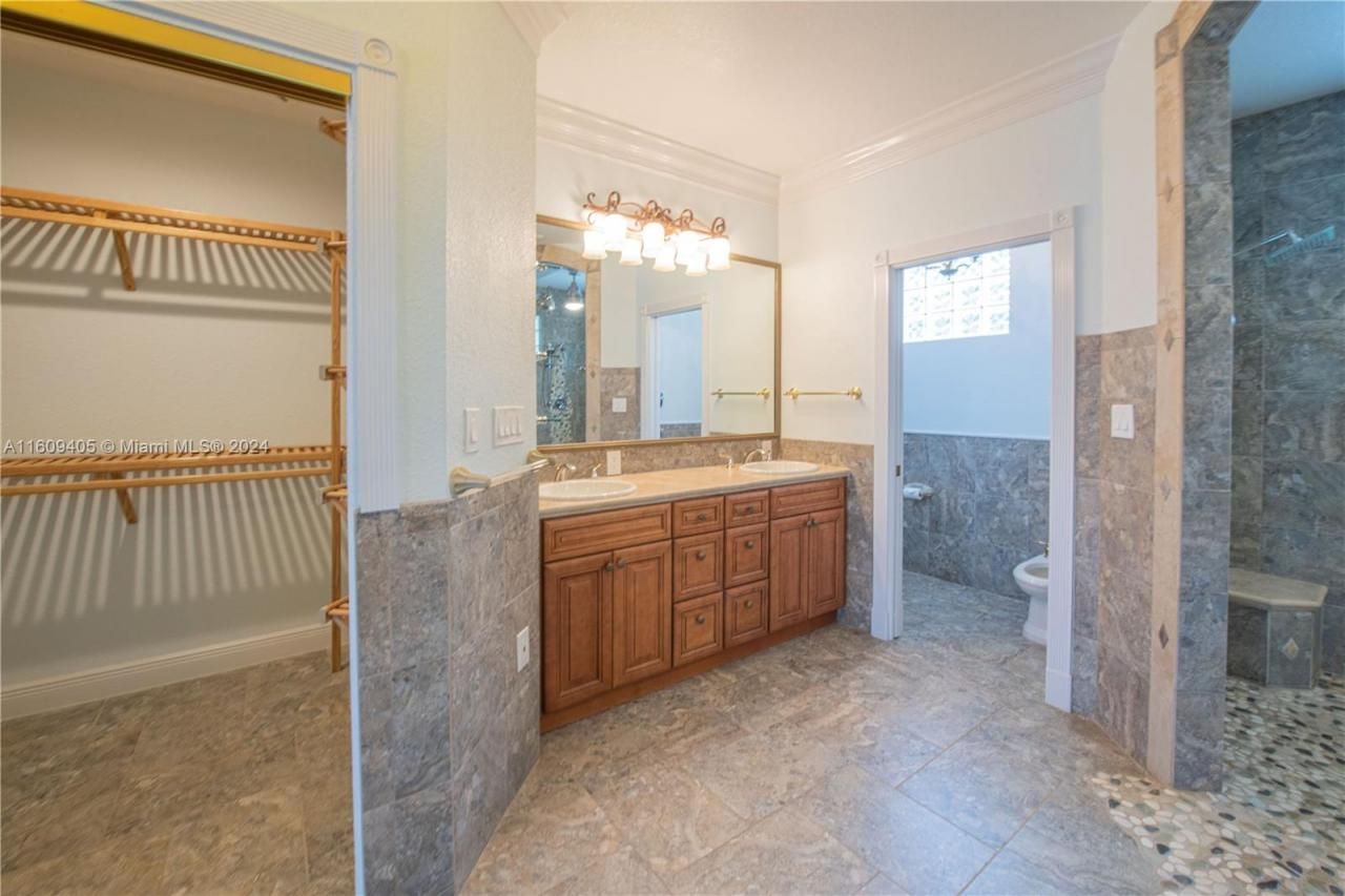 1613 N Indian River Drive, Cocoa, FL 32922 Photo