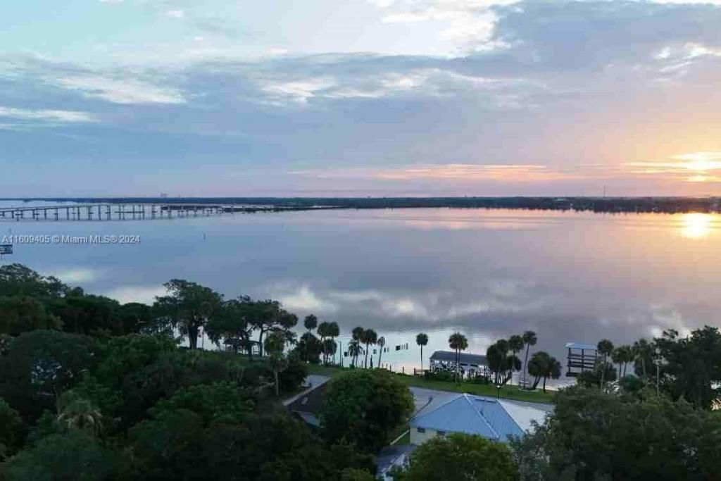 1613 N Indian River Drive, Cocoa, FL 32922 Photo