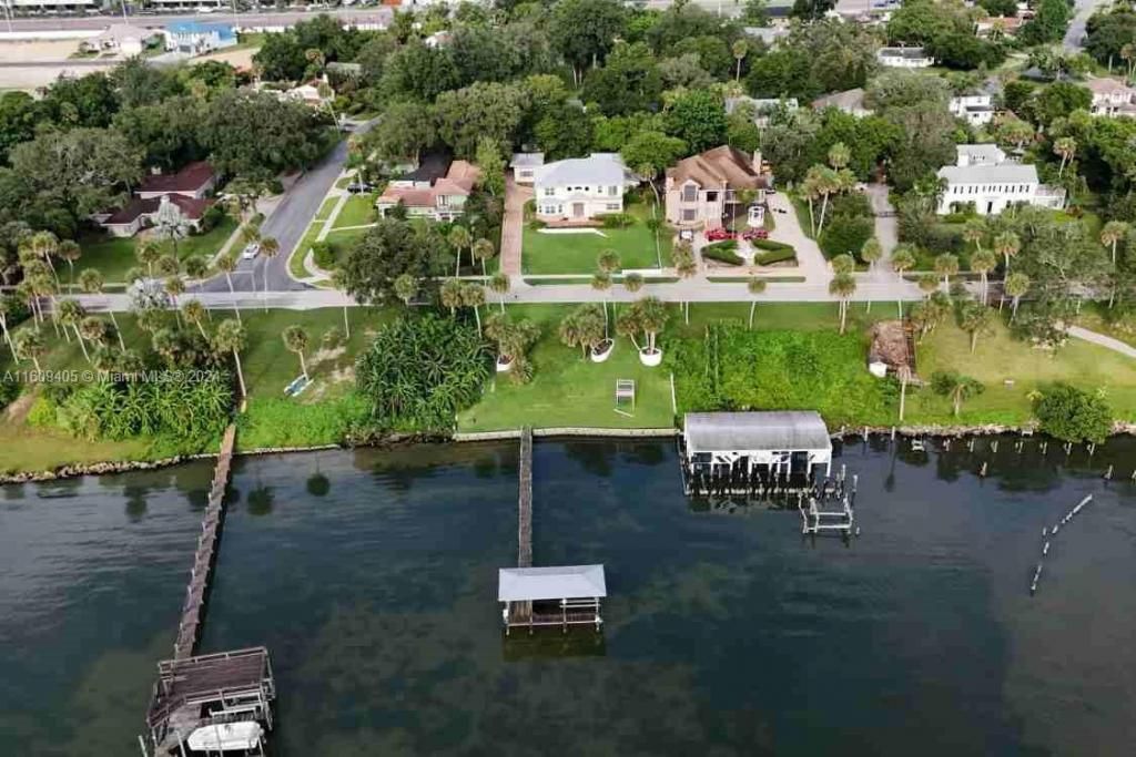1613 N Indian River Drive, Cocoa, FL 32922 Photo