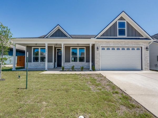 171 Lost Maples WAY, Marion, TX 78124