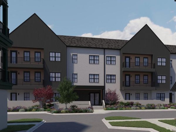 4270 Parkview Drive, Unit 304, Blue Ash, OH 45242