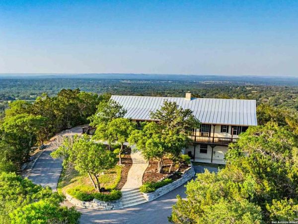 38 Seewald Rd, Boerne, TX 78006