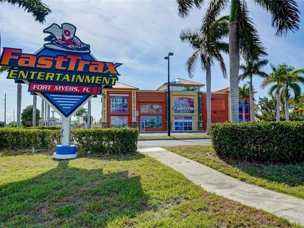 17455 Summerlin RD, FORT MYERS, FL 33908