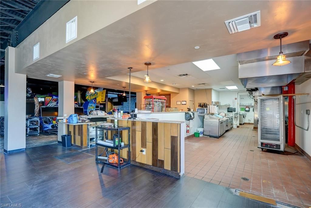 17455 Summerlin Rd, Fort Myers, FL 33908 Photo