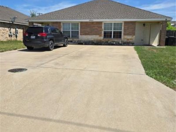 2922 Saulsbury Drive, Temple, TX 76504