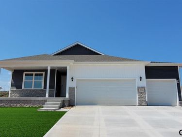 5516 N 187th Street, Elkhorn, NE 68022