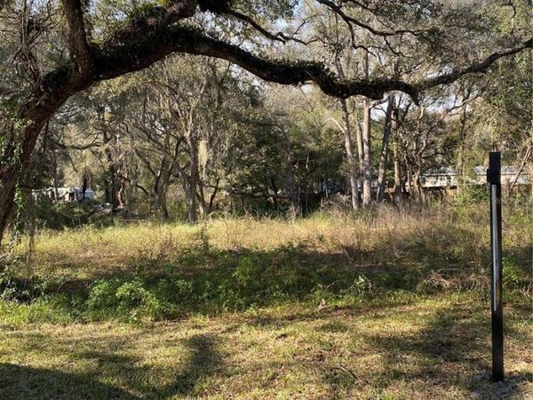 BUSHNELL, FL 33513