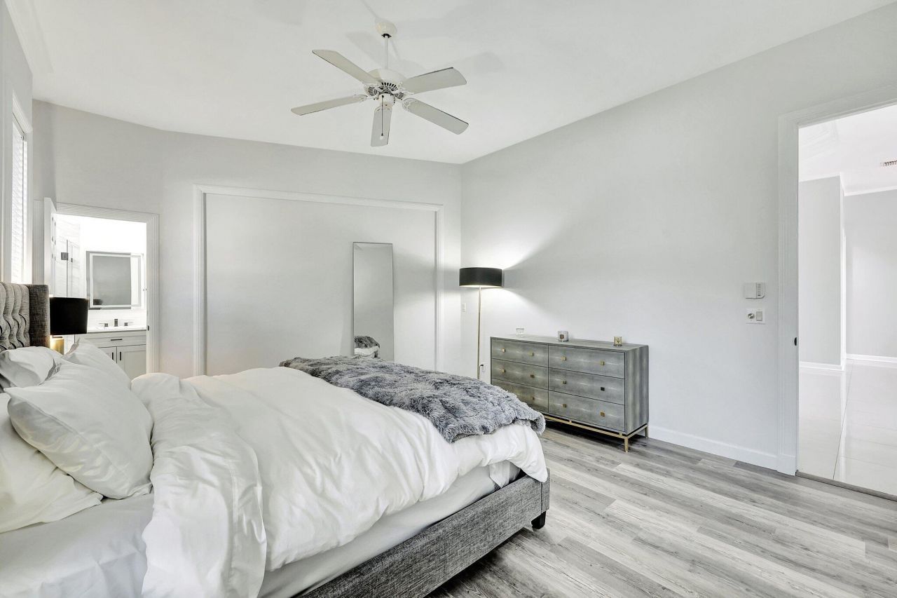 1711 SW Mockingbird Drive, Port Saint Lucie, FL 34986 Photo