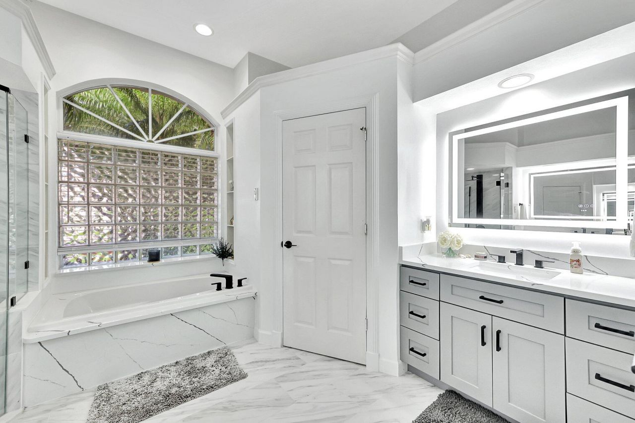 1711 SW Mockingbird Drive, Port Saint Lucie, FL 34986 Photo