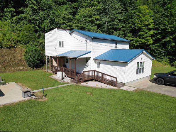 1858 Fola Road, Bickmore, WV 25019