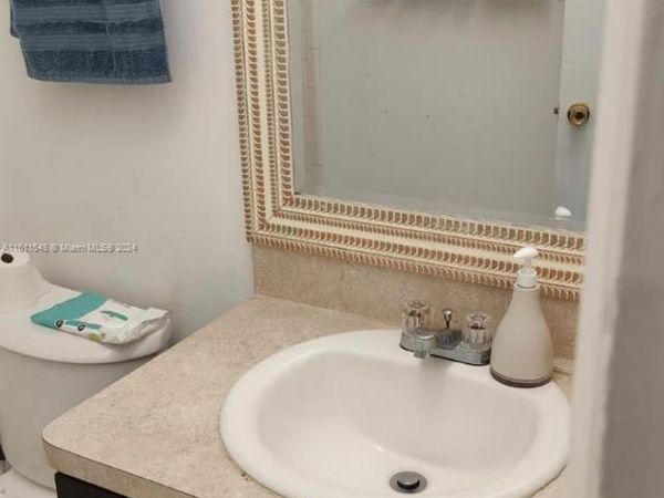 7925 S Colony Cir S, Unit 210, Tamarac, FL 33321